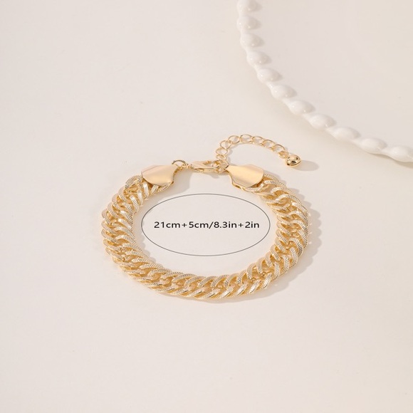 Women’s metal carved style ankle - Picture 4 of 5